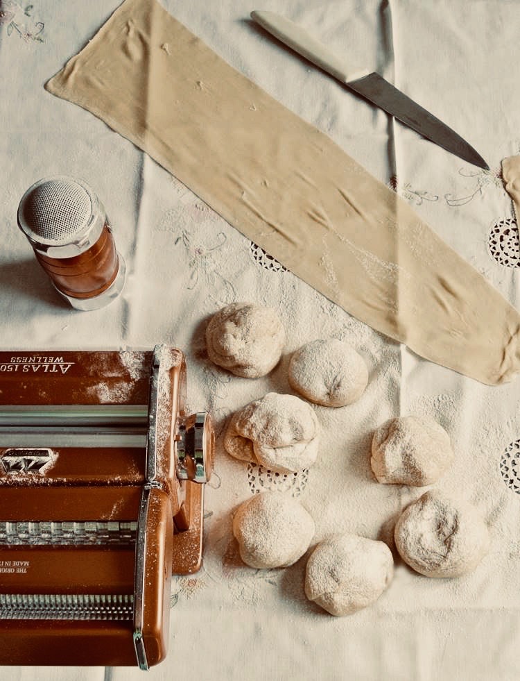 Preparazione dell'impasto per la sfoglia delle lasagne